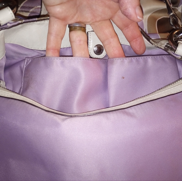 Coach Scarf Print;Satin Fabric,Good cond,just needs cleaning. - Picture 10 of 13